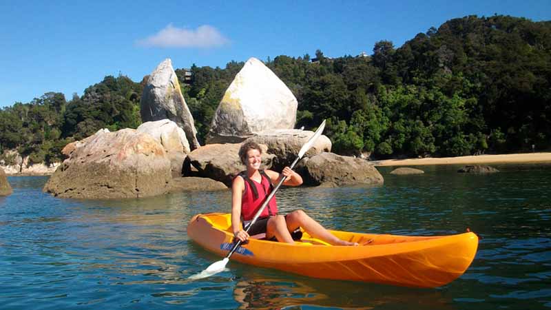 Hire a kayak and paddle in paradise with a full day freedom kayak rental!